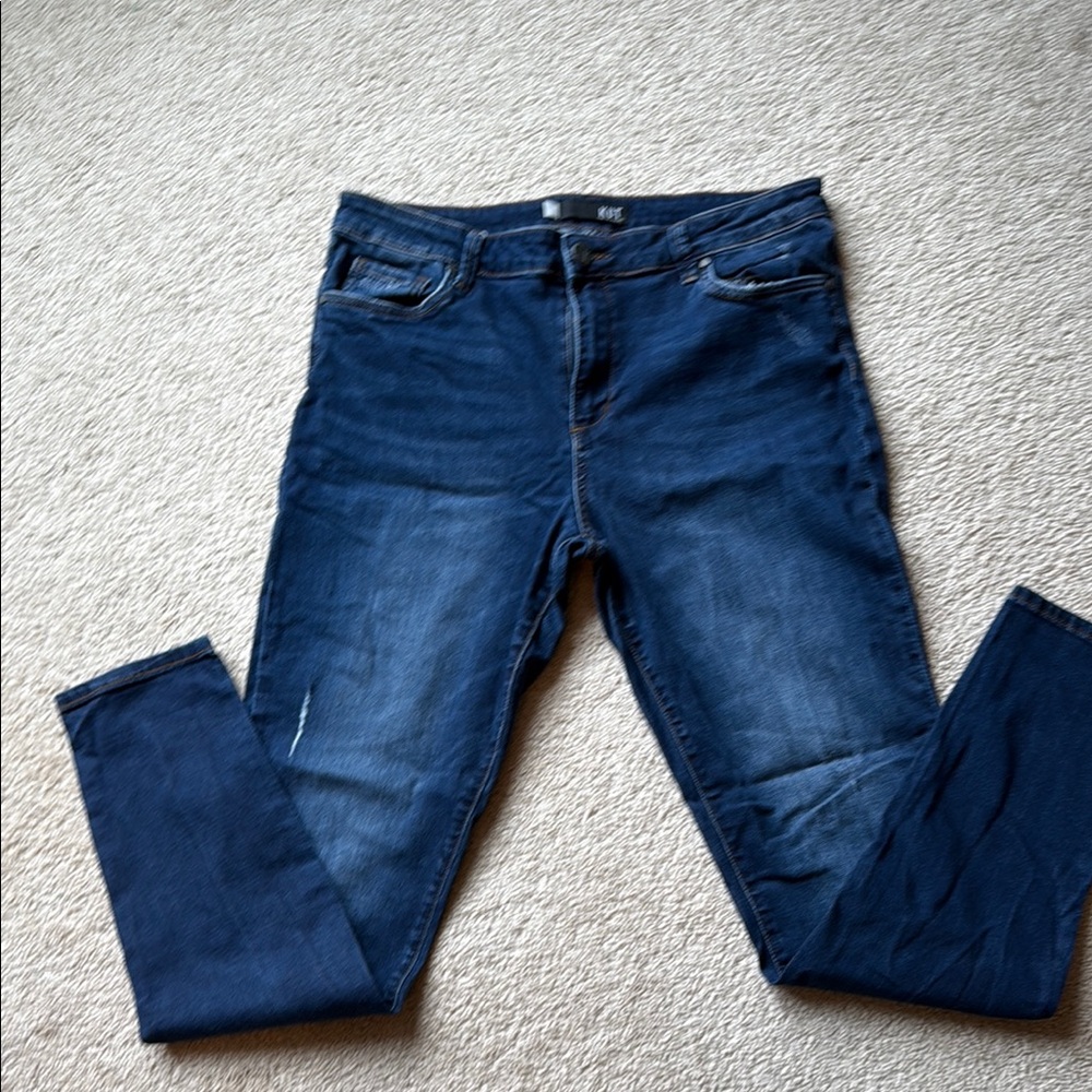 Kut from the Kloth like new dark jeans sz 12